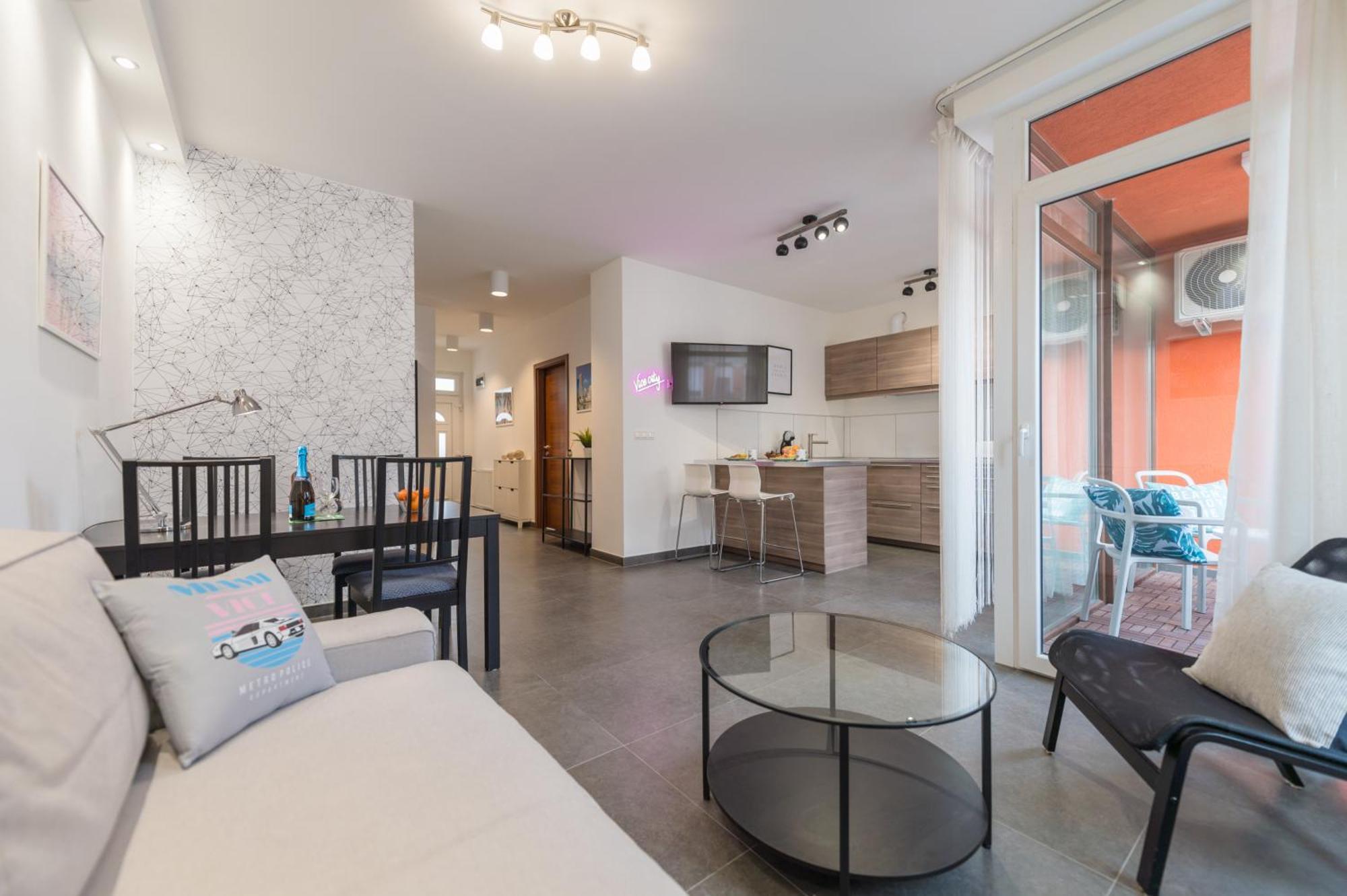 Miami Vice Apartment With Balcony Budapest Exterior foto